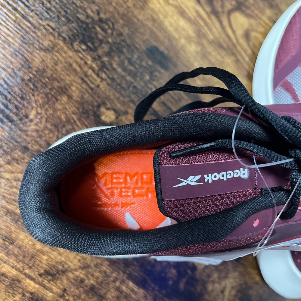 Size 9 - Reebok EnergyLux Red - Picture 7 of 9